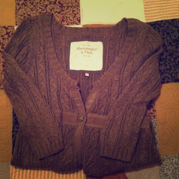 Brown. Perfect condition!! Abercrombie & Fitch. 💗 - Picture 1 of 4