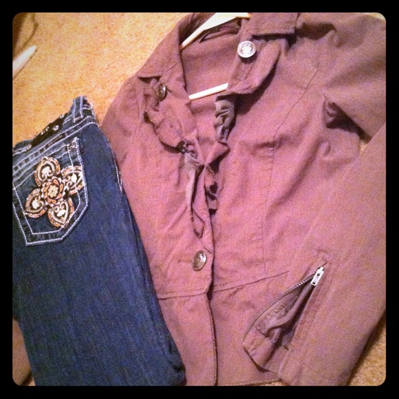 Brown small jacket! - Picture 1 of 4