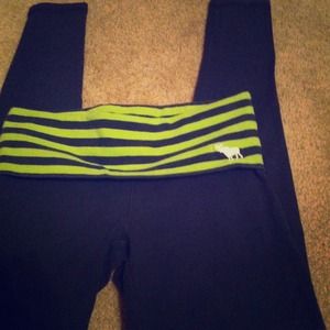 Abercrombie navy leggings!