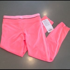 SOLD! Lululemon Run: Pace Tight