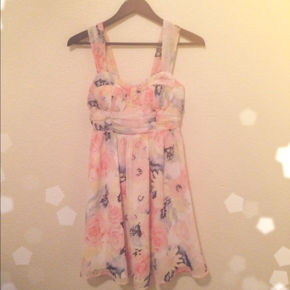 Afternoon tea dress - Picture 1 of 2