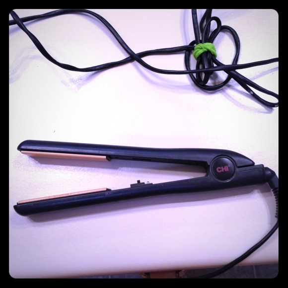 🌸Used CHI flat iron! Well loved!🌸