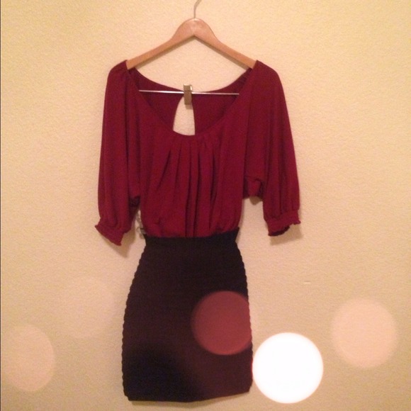 Burgundy blouse - Picture 3 of 3