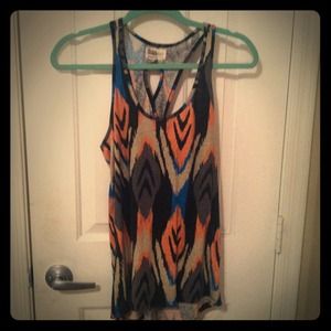🚫SOLD🚫Tribal print top