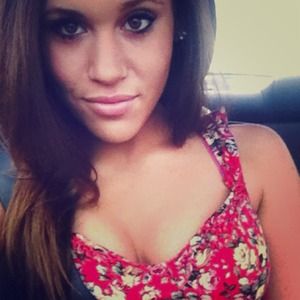 Meet your seller!!!♡