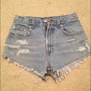 Really cute high waisted jean shorts