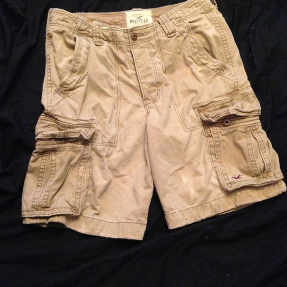 SOLD!! Hollister men's shorts size 32