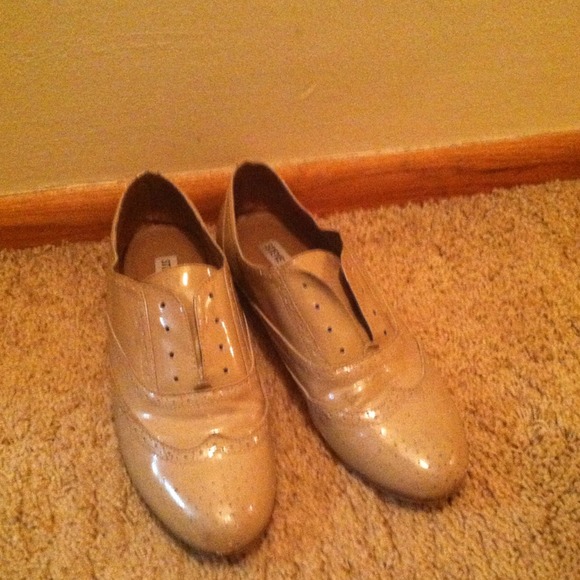 STEVE MADDENS