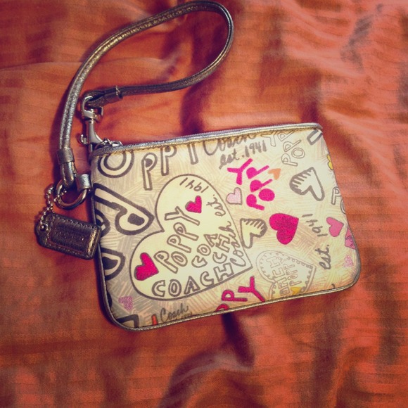 Authentic Reduced Coach Wristlet Purse Reduced!!