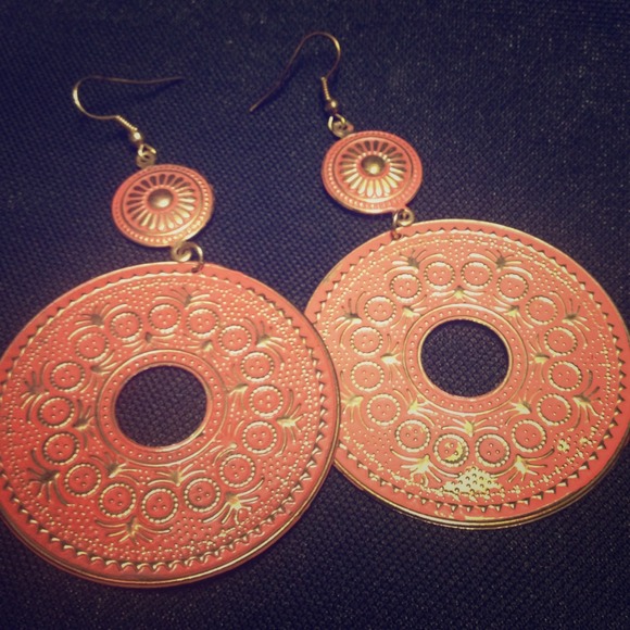 Jewelry - SOLD IN BUNDLE