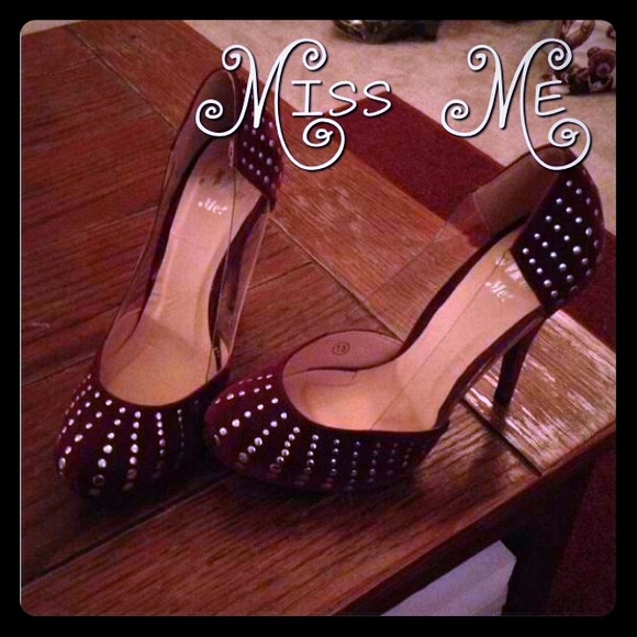 Miss Me Shoes - Reduced 💢 Sexy Miss Me purple studded heels