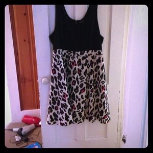 Adorable leopard print dress