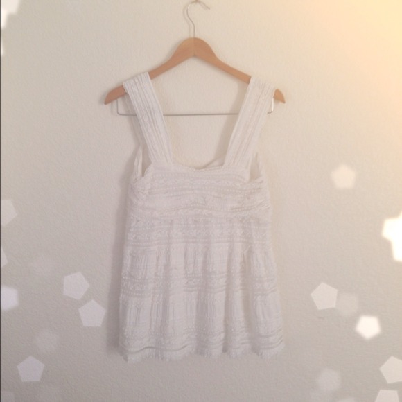 Vanity fairest  lace top - Picture 2 of 3