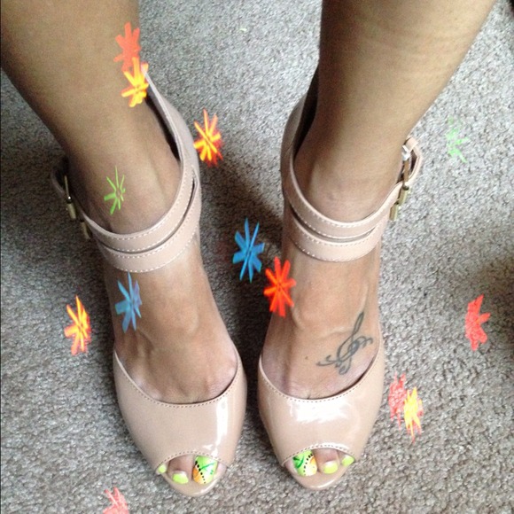 Jessica Simpson Nude peep toe ankle strap heels
