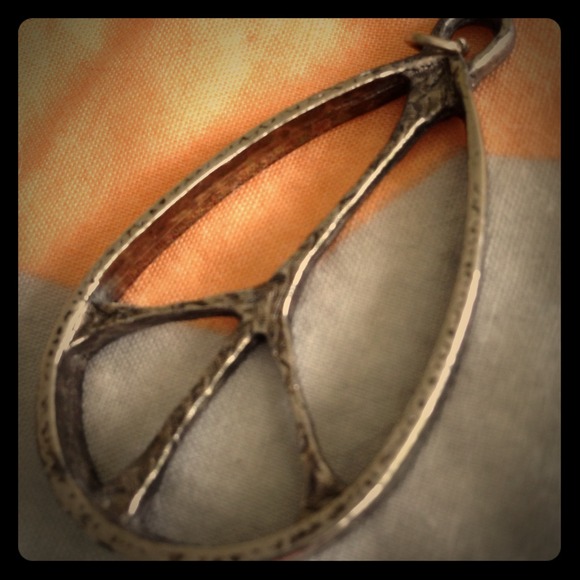 Authentic vintage teardrop peace sign pendant