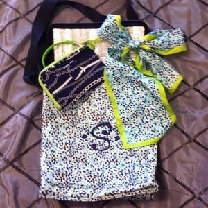 Picnic Thermal/Wristlet Wallet/Scarf