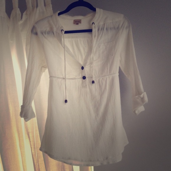 **SOLD!**. Ella moss top