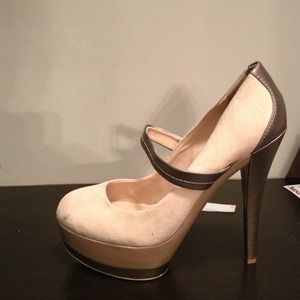 Jessica Simpson Shoe