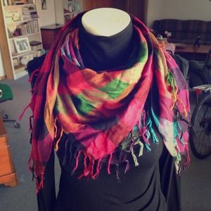 REDUCED PRICE: Fabulous Plaid Scarf