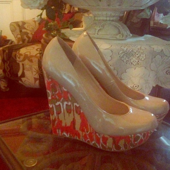 Steve Madden wedges