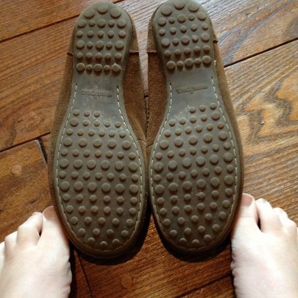 Slip on moccasins! Beaded - Picture 3 of 4