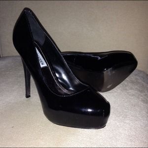 Steve Madden High Heels *size 7*
