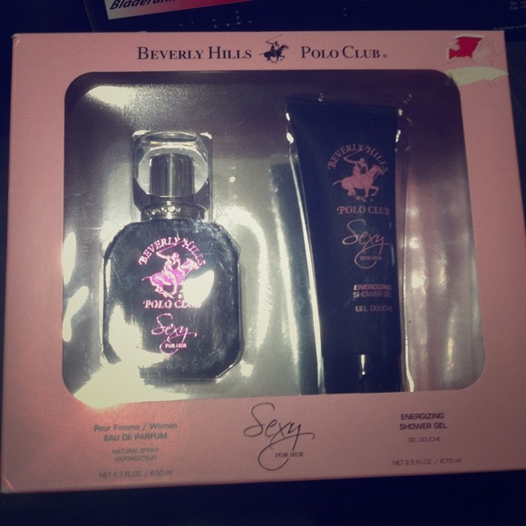 Ladies perfume and shower gel set.