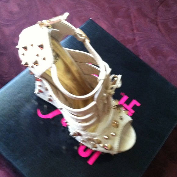 Wedges - Picture 2 of 2