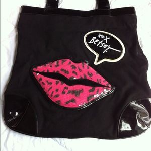 Betseyville Betsey Johnson "Hot Lips" Tote
