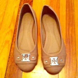 -HOLD-Tory Burch flats size 7!!! Worn one time