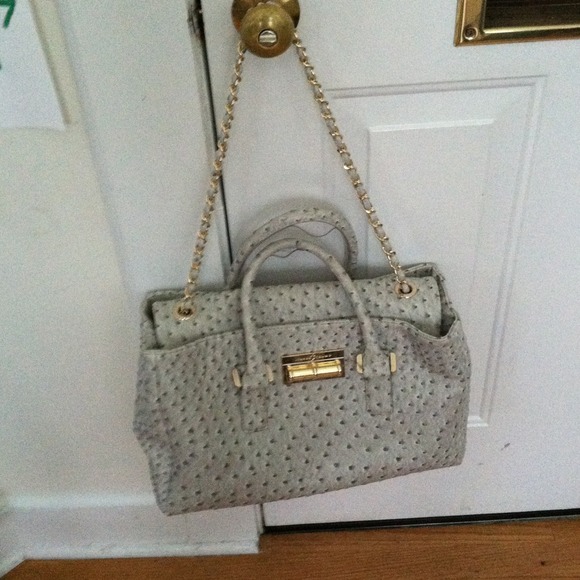 Ivanka trump bag" sold"