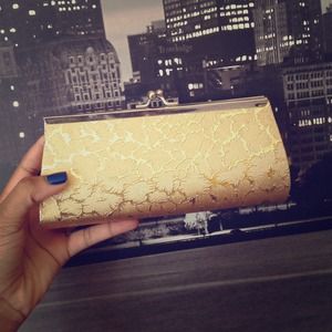 Gold detailed clutch 👛👛