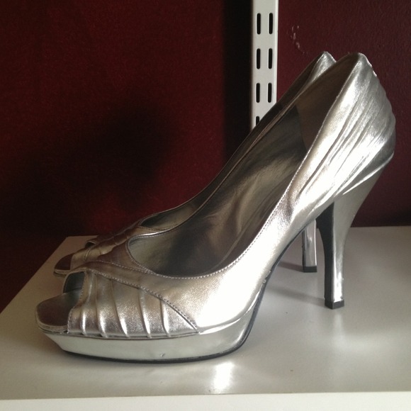 Guess platform peep toes SOLD elsewhere