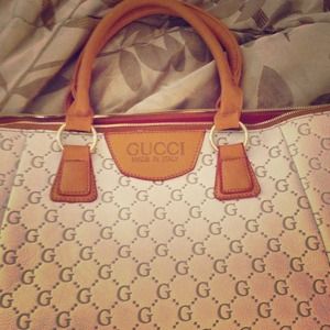 <3 Price Reduction Gucci Briefcase