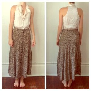 Vintage Express Full Floral Skirt