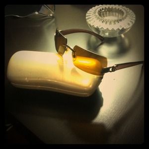 Chanel sunglasses (case included) (women's)