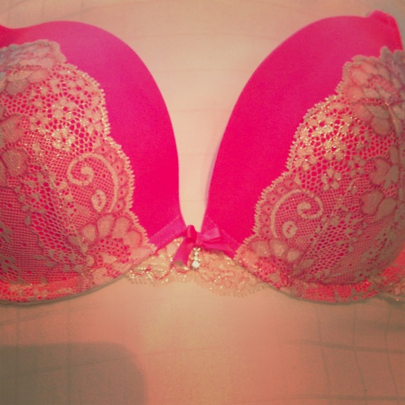⭐⭐NEW VS Dream Angels Push up bra!⭐⭐