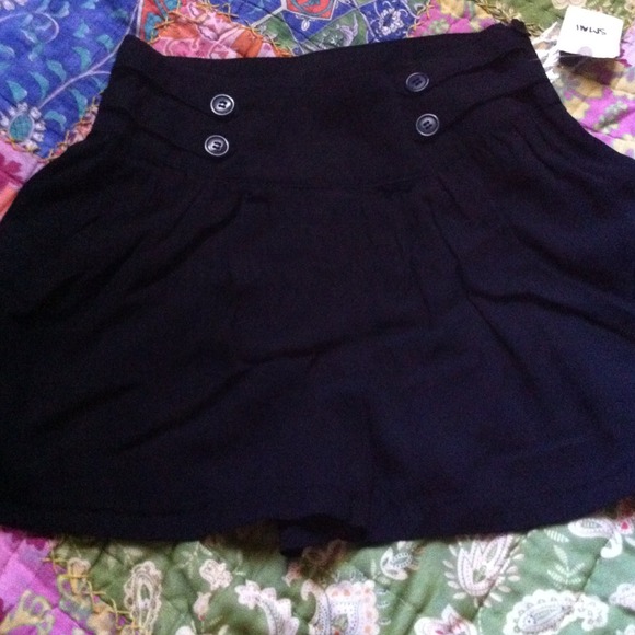 Small High Waisted Black Shorts☀Just Reduced🌊