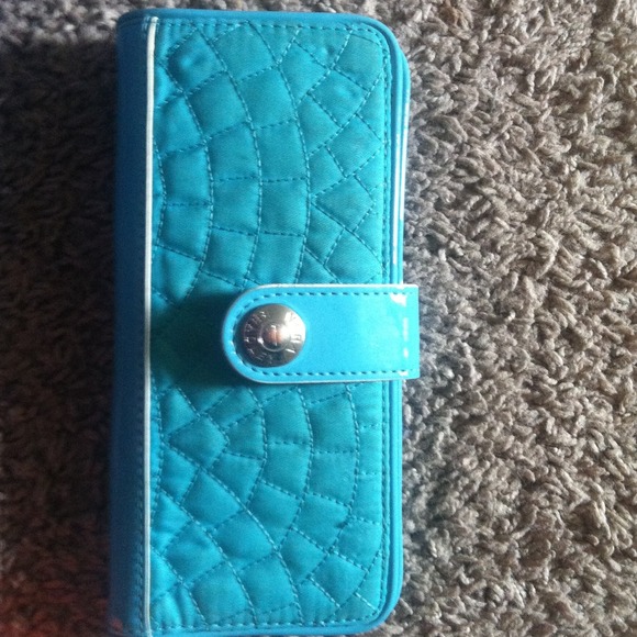 MAKE OFFER. Vera Bradley wallet