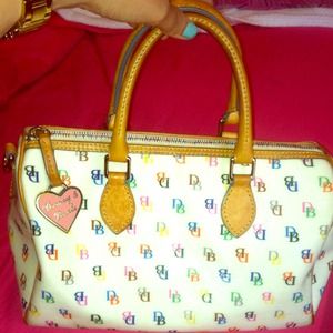 Dooney & Bourke purse