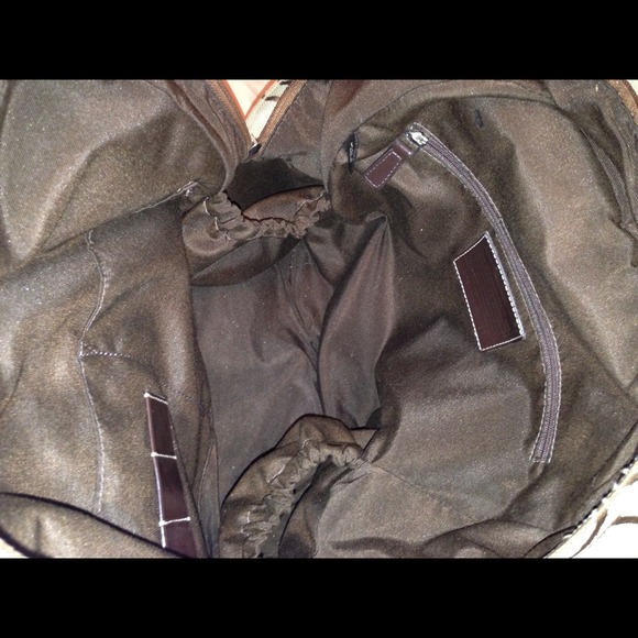 ❌❌SOLD❌❌100% Auth. Coach Signature Backpack - Picture 3 of 4