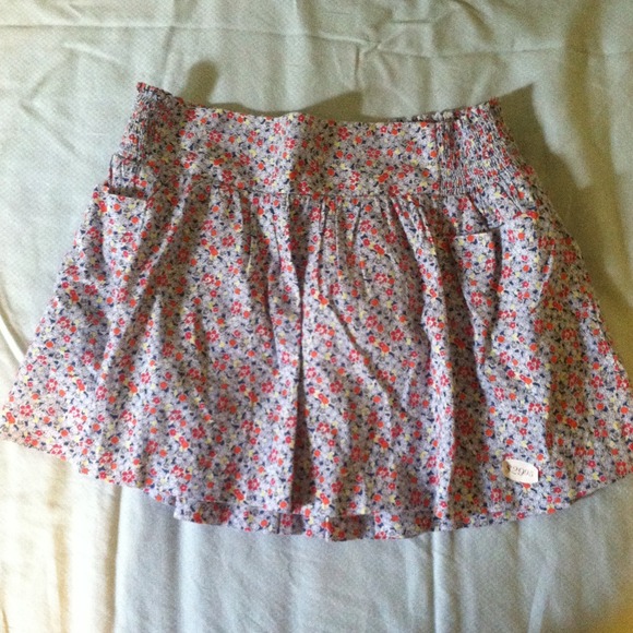 Skirt - Picture 1 of 3