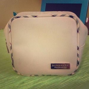 Burberry Fragrance Bag