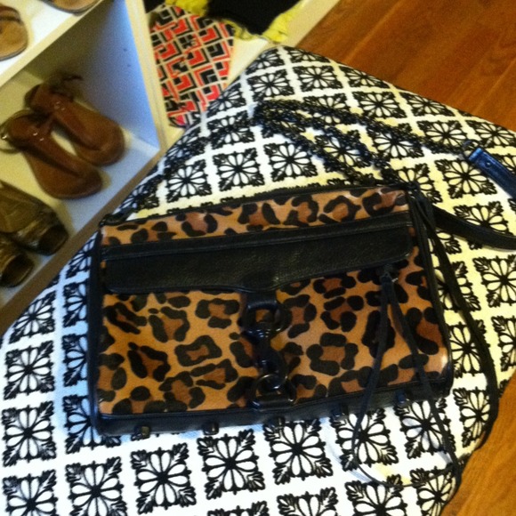 Rebecca Minkoff Handbags - REDUCED!!RARE REBECCA MINKOFF BAG BLACK HARDWARE!!