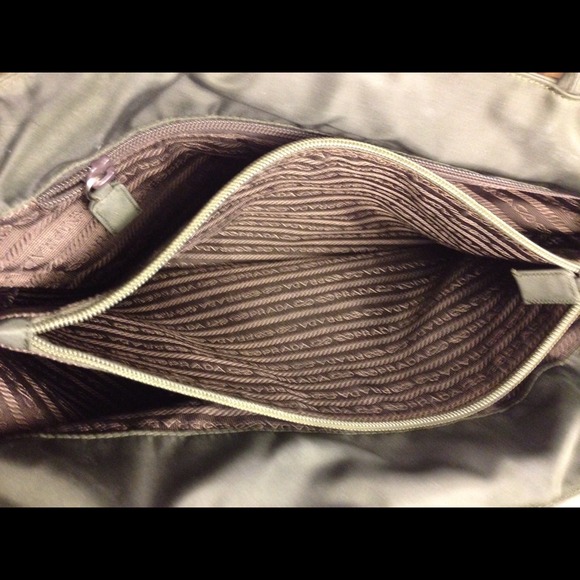 Large Prada Tessuto Tote in Tundra - Picture 2 of 4