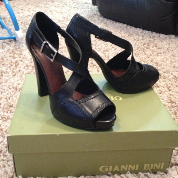 Gianni Bini  Shoes - Sexy black heels👍😄👠