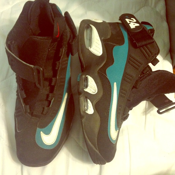 ⛔RESERVED⛔ MEN'S NIKE SNEAKERS