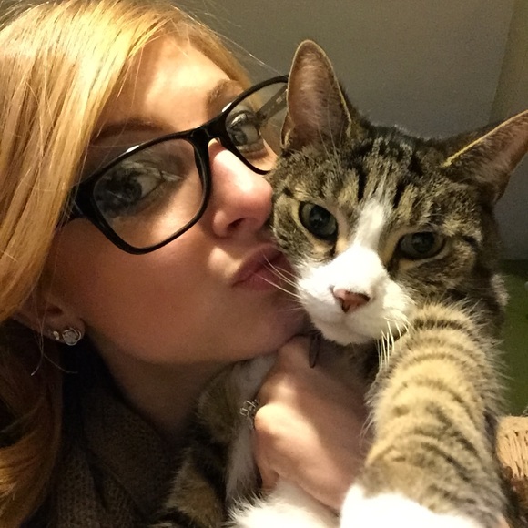 Welcome to my closet !!! - Picture 2 of 2