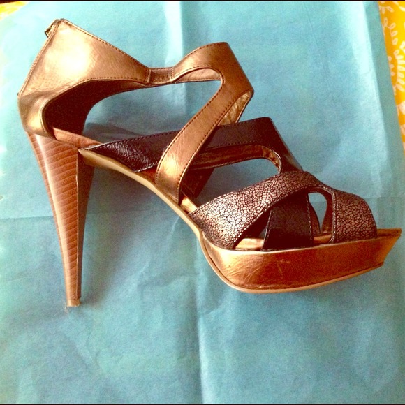 Guess High Heels