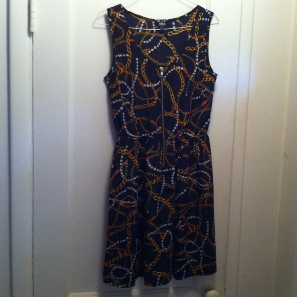 👗Cute size 6 dress from Asos👗